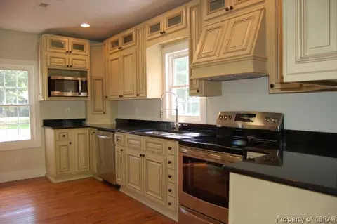 256 James Ln, Weems, VA 22576 photo 5