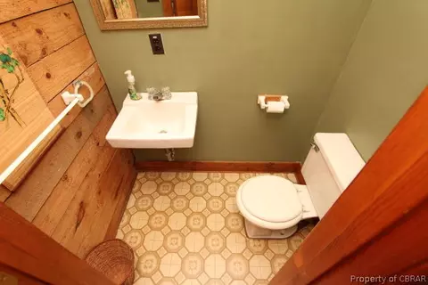 452 Hideaway Point Rd, Topping, VA 23169 photo 14