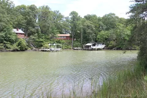 452 Hideaway Point Rd, Topping, VA 23169 photo 7