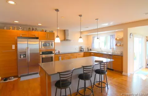 7140 Ware River Dr, Gloucester, VA 23061 photo 3