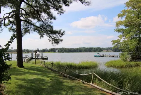 7140 Ware River Dr, Gloucester, VA 23061 photo 6
