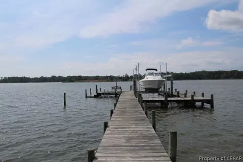 7140 Ware River Dr, Gloucester, VA 23061 photo 9