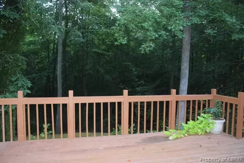 7133 Brendan Ct, Gloucester, VA 23061 photo 4