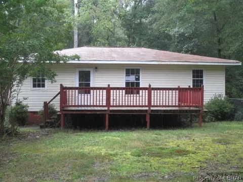 4875 Fletcher Rd, Gloucester, VA 23061 photo 1