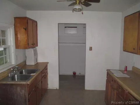 4875 Fletcher Rd, Gloucester, VA 23061 photo 5