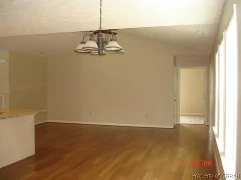 7236 Jeffrey Dr, Gloucester, VA 23061 photo 2