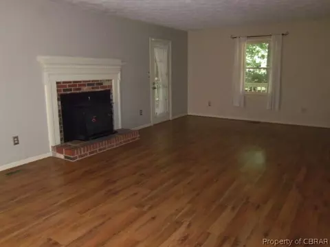 5342 Merganser Cir, Gloucester, VA 23061 photo 11