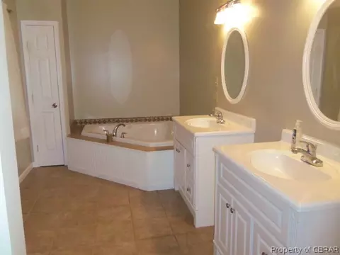 5342 Merganser Cir, Gloucester, VA 23061 photo 12