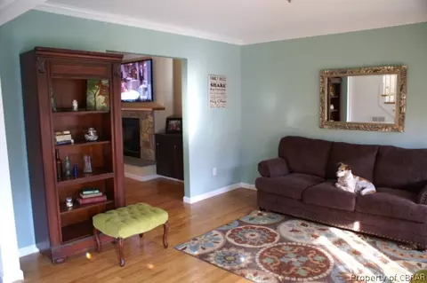 9322 Sheldon Ln, Gloucester, VA 23061 photo 6