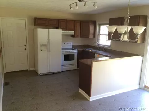 3593 Foxhaven Dr, Gloucester, VA 23061 photo 2