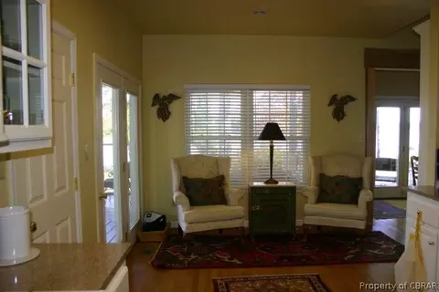 8667 Dundee Ln, Gloucester, VA 23061 photo 12