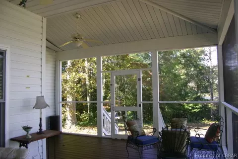 8667 Dundee Ln, Gloucester, VA 23061 photo 23