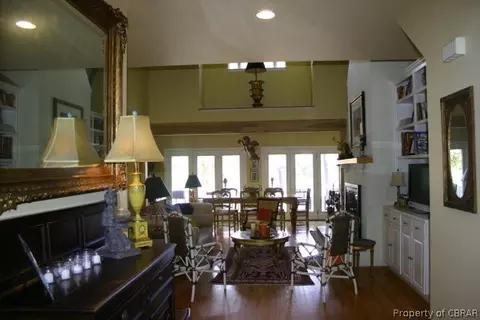 8667 Dundee Ln, Gloucester, VA 23061 photo 3