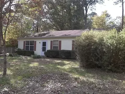 8752 Marlfield Rd, Gloucester, VA 23061 photo 1