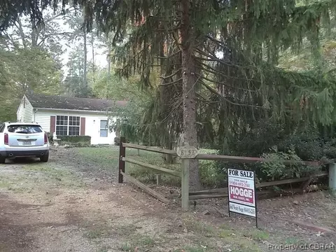 8752 Marlfield Rd, Gloucester, VA 23061 photo 17