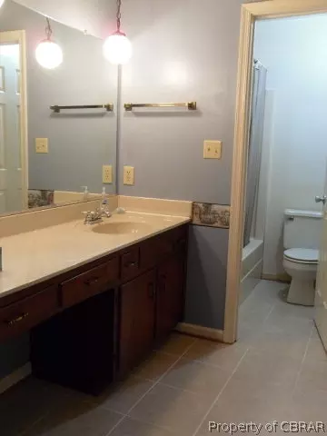 4472 Old Squaw Ln, Gloucester, VA 23061 photo 17