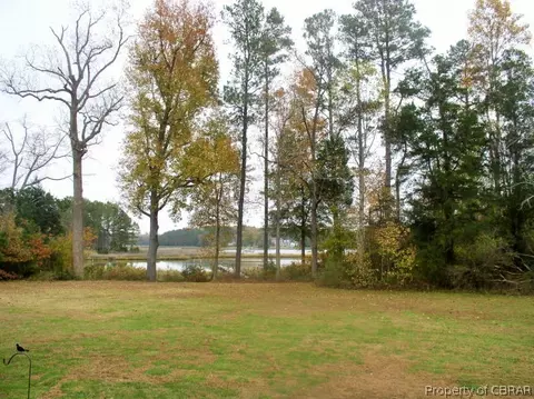8955 Dove Ct, Gloucester, VA 23061 photo 5