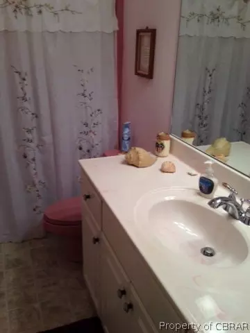 8955 Dove Ct, Gloucester, VA 23061 photo 8