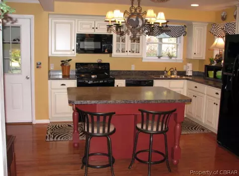 1489 Laurens Rd, Gloucester Point, VA 23062 photo 7