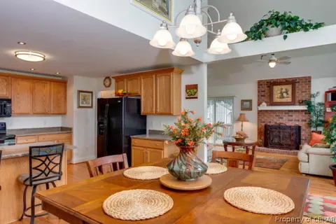 8154 Riverview Dr, Gloucester, VA 23061 photo 11