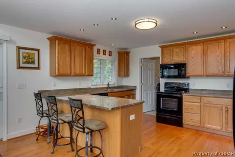 8154 Riverview Dr, Gloucester, VA 23061 photo 12