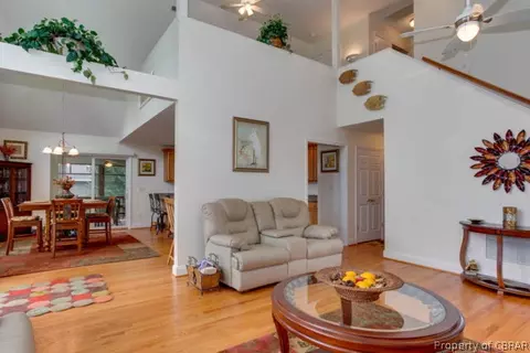 8154 Riverview Dr, Gloucester, VA 23061 photo 6