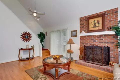 8154 Riverview Dr, Gloucester, VA 23061 photo 5