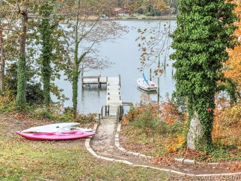 11064 Ferry Creek Ave, Gloucester, VA 23061 photo 4