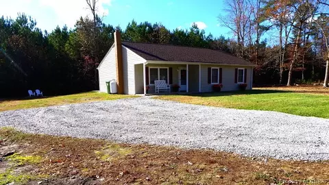 7585 Walnut Rd, Gloucester, VA 23061 photo 1