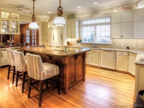 6736 Ware Neck Rd, Gloucester, VA 23061 photo 12