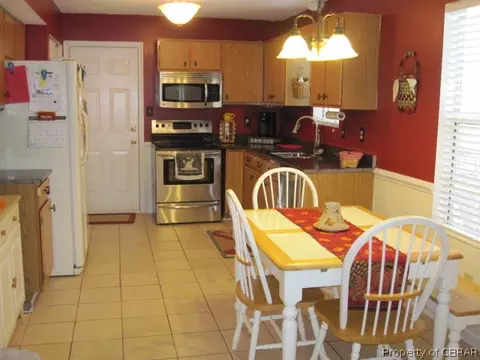 8269 Kitchener Dr, Gloucester, VA 23061 photo 5