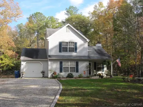 8269 Kitchener Dr, Gloucester, VA 23061 photo 1