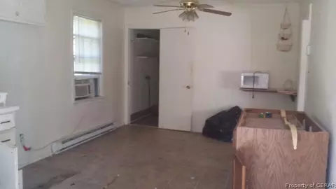 4074 Eagle Rd, Hayes, VA 23072 photo 3
