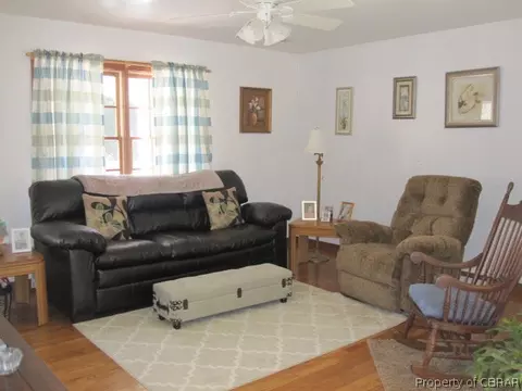 6248 Glenns Rd, Gloucester, VA 23061 photo 4