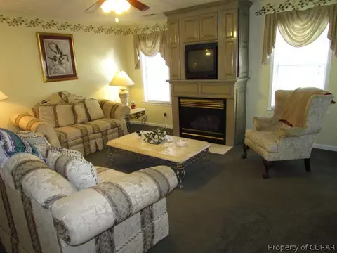 6596 Belroi Rd, Gloucester, VA 23061 photo 5