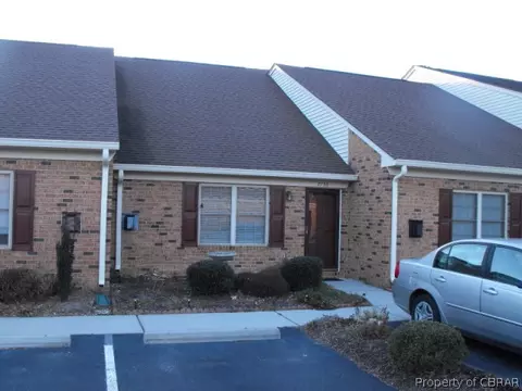 7753 The Points Pl, Gloucester Point, VA 23062 photo 14