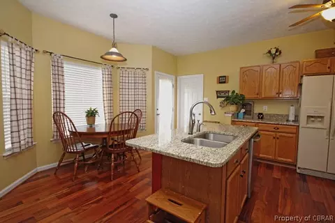 7532 Founders Mill Way E, Gloucester, VA 23061 photo 10