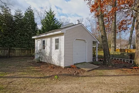 7532 Founders Mill Way E, Gloucester, VA 23061 photo 21