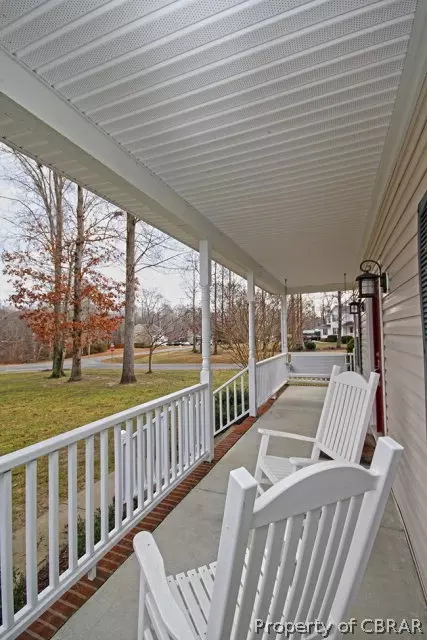 7532 Founders Mill Way E, Gloucester, VA 23061 photo 2