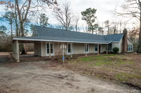 7764 Beaver Dr, Gloucester, VA 23061 photo 2