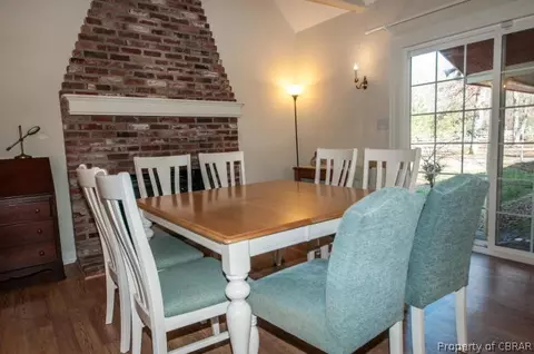 7764 Beaver Dr, Gloucester, VA 23061 photo 10
