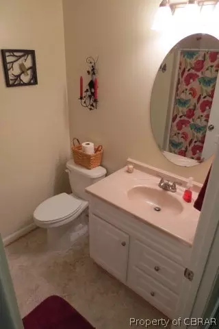 7182 Jeffrey Dr, Gloucester, VA 23061 photo 13