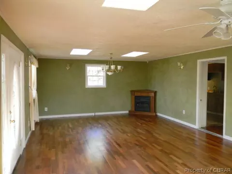 8212 Riverview Dr, Gloucester, VA 23061 photo 5