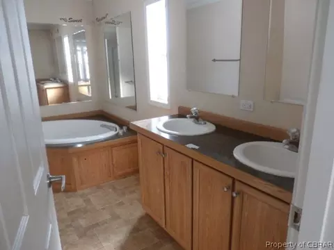 10443 Freewelcome Ln, Dutton, VA 23050 photo 5