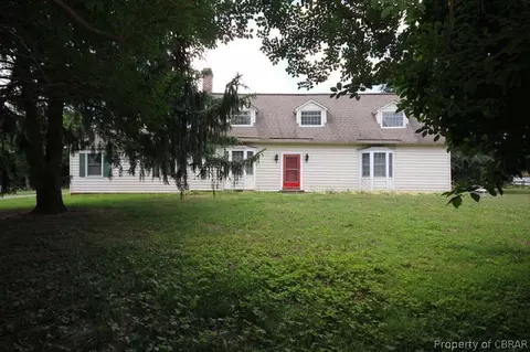 5018 Weaver Ln, Gloucester, VA 23061 photo 2