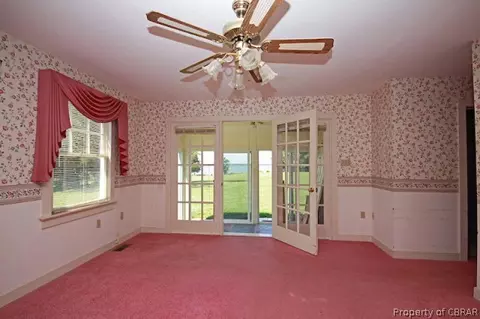 5018 Weaver Ln, Gloucester, VA 23061 photo 13