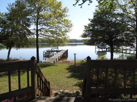 11269 Water View Pl, Gloucester, VA 23061 photo 4