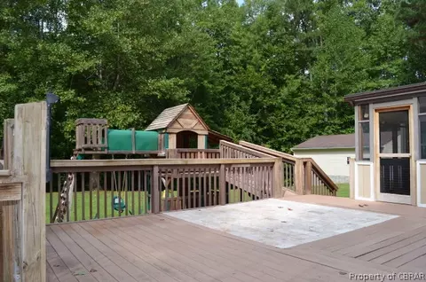 10050 Skillman Ln, Gloucester, VA 23061 photo 9