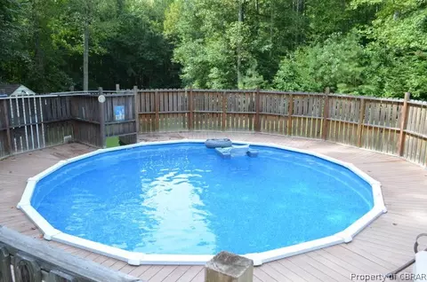 10050 Skillman Ln, Gloucester, VA 23061 photo 12