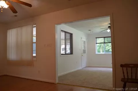 10050 Skillman Ln, Gloucester, VA 23061 photo 14